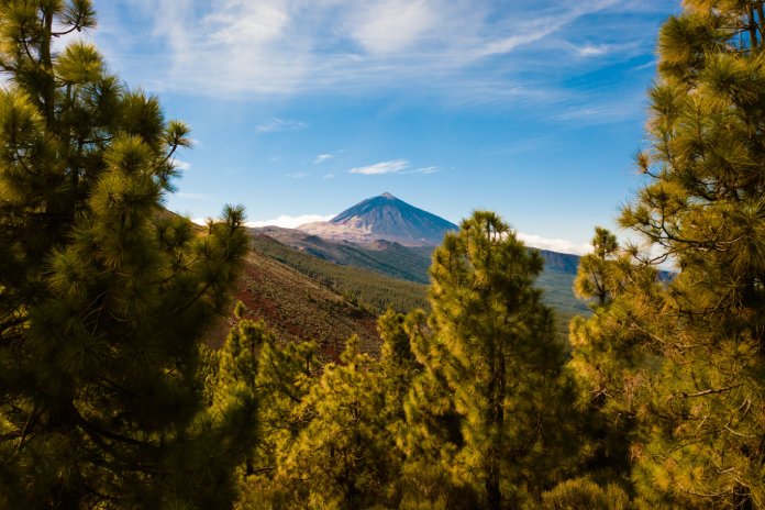 Carreteras hermosas cerca del Teide.