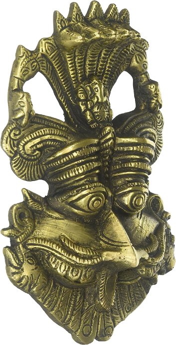 Mascara dorada con el dios Kirtimukha