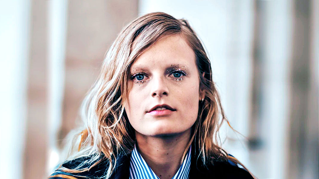 Hanne Gaby Odiele una de las famosas con síndrome de Morris