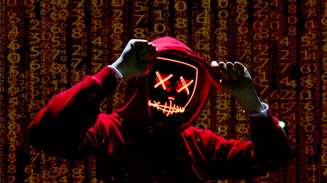 Este es el hacker más peligroso del mundo: descubre su historia, otros hackers más buscados y el golpe más grande hasta hoy