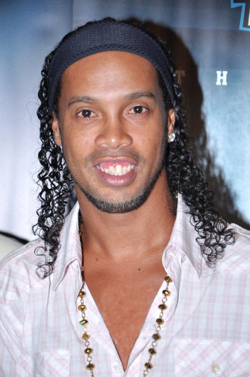 Imagen de Ronaldinho en la premier de su película 'R10: The Movie' en Mumbai