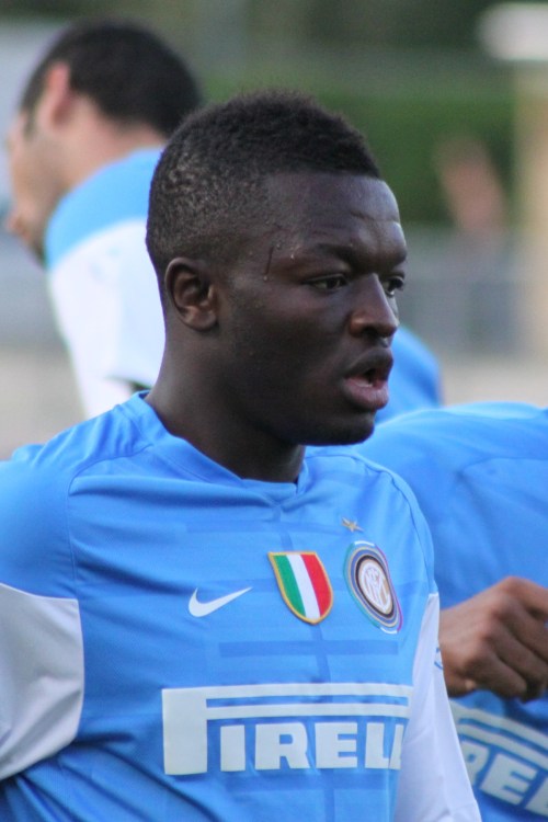 Foto del jugador Sulley Muntari en practicas.