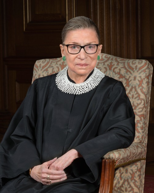 Foto retrato de la jueza Ruth Bader Ginsburg.